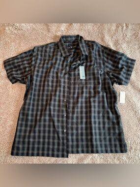 NWT XL Black Van Heusen Men's Button Up